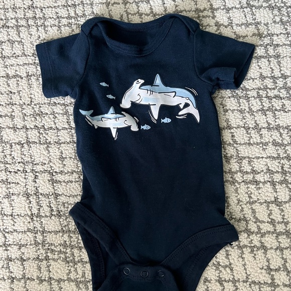 Bundle of 5 Bodysuits - Picture 7 of 10